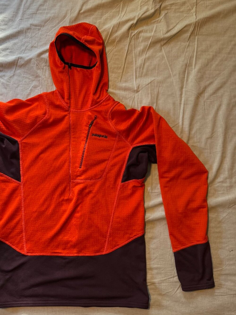 Patagonia R1 Pullover Hoody Men's Medium Orange Hybrid